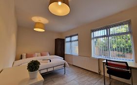 Nice Living Serviced Accommodations 6